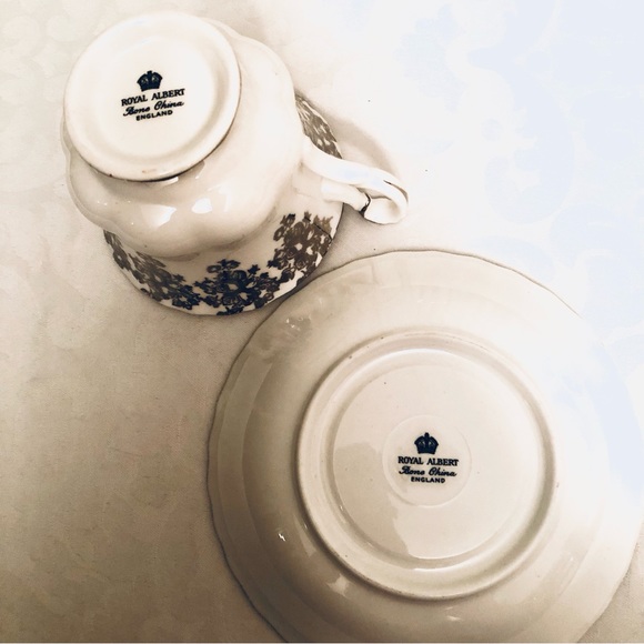 Royal Albert “Congratulations 25 Anniversary”Tea Cup and Saucer Set England 🆕 - Picture 4 of 14